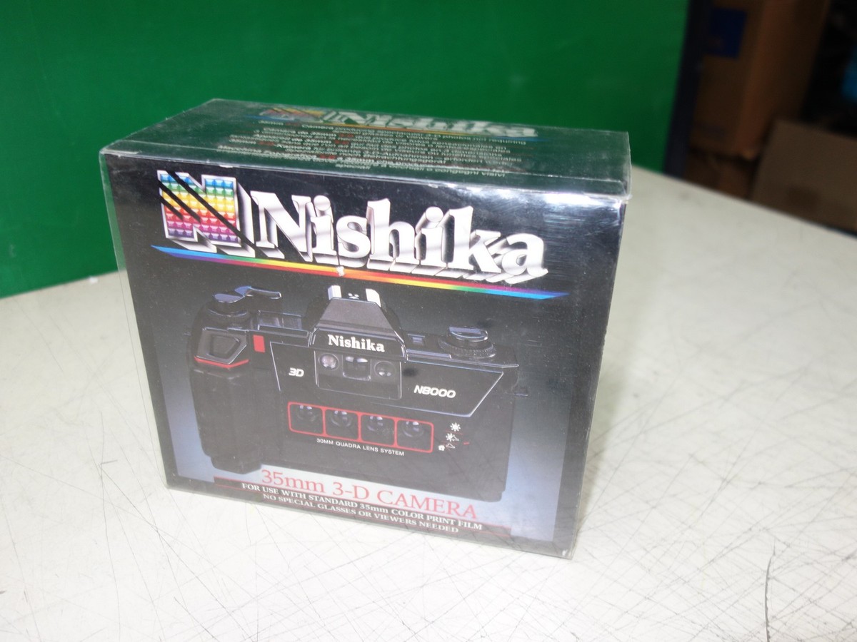 Nishika N8000 35mm Quadrascopic Stereo 3D Lenticular Camera for