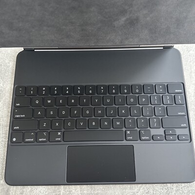 QWERTY APPLE IPAD PRO 12.9
