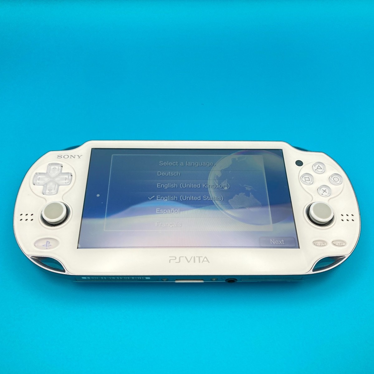 PlayStation®Vita クリスタル・ホワイト Wi-Fi PCH-1… PSVita