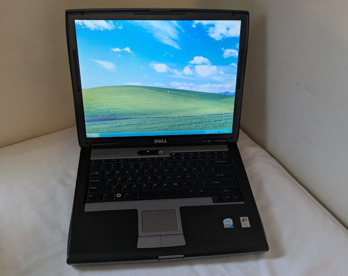 Dell Latitude D520 Laptop 15