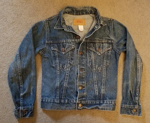 Vintage Levi's Denim Jacket 70704-0126 Trucker Type 3 No side