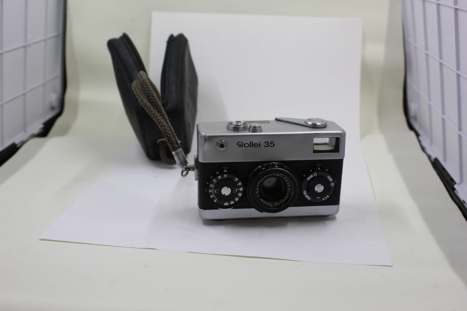 Vintage Rollei 35 Film Camera - Germany with Carl Zeiss Tessar