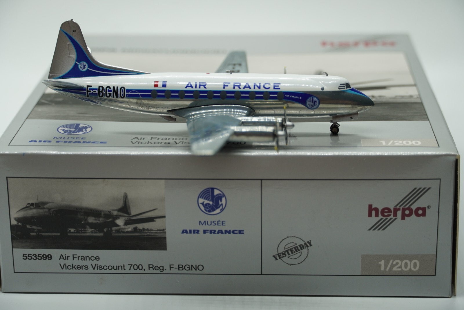 Herpa Wings 1:200 Air France Vickers Viscount 700 F-BGNO (553599