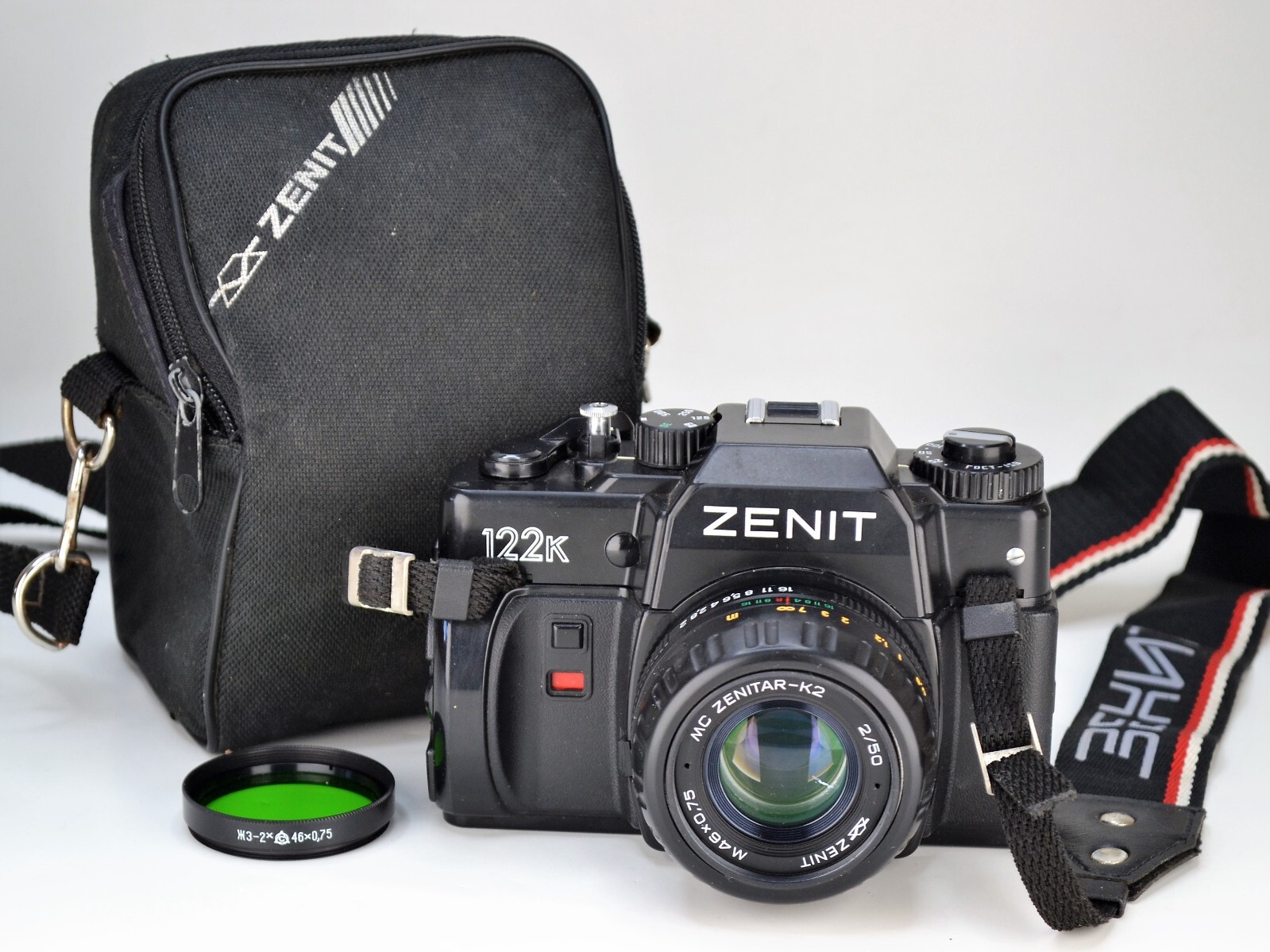 動作品】ZENIT 122 一眼レフ ・ Tessar 50/2.8 付 動作品】ZENIT 122