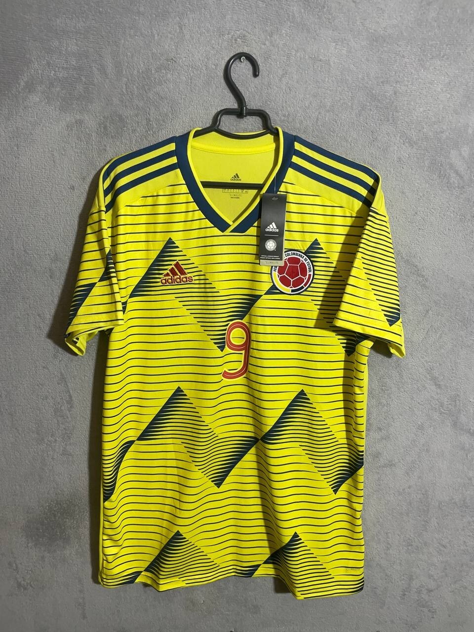 Colombia Team Jersey Home football shirt 2019 - 2020 Yellow Adidas