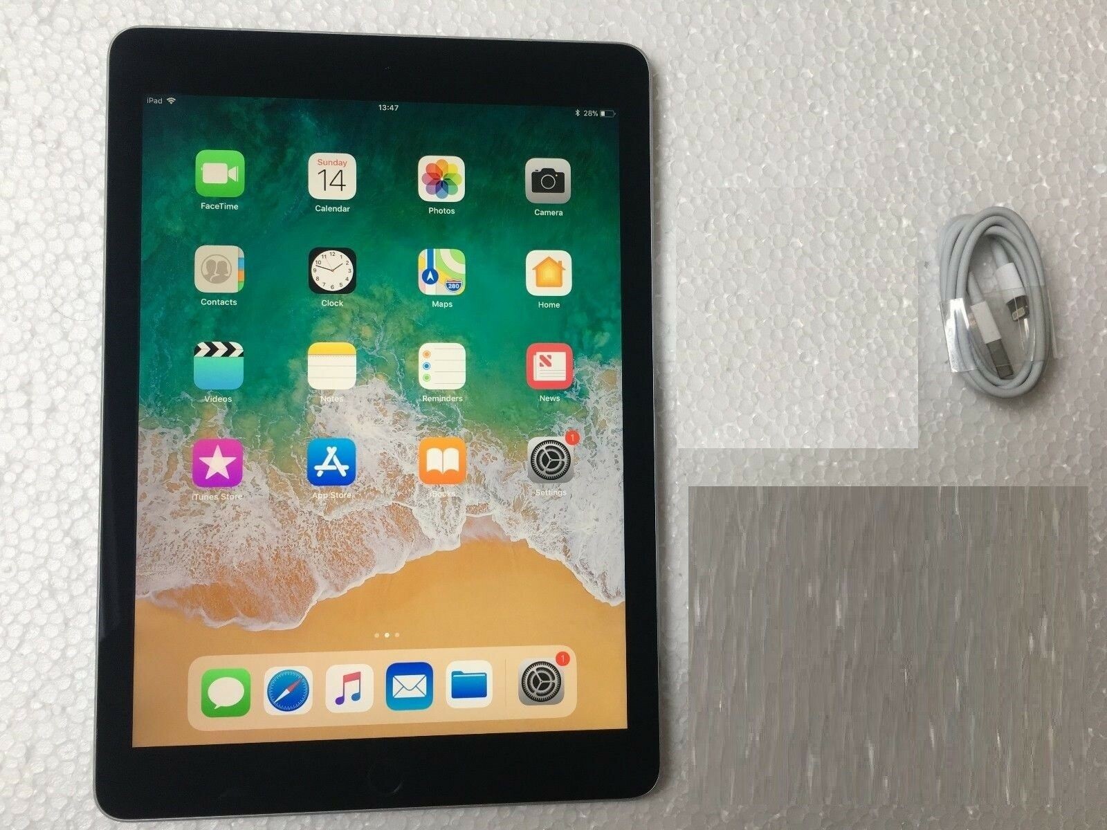 Apple iPad Air 2 64GB, Wi-Fi, 9.7in - Space Grey (Latest iOS 15
