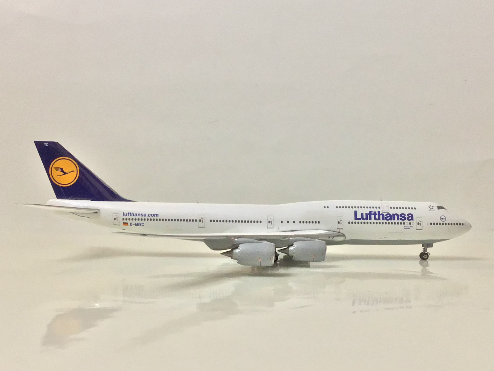 Gemini jets 1:400 Lufthansa Boeing 747-8 Reg# D-ABYC | eBay