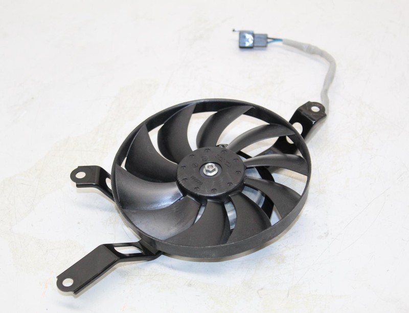 2016 Kawasaki Ninja H2 ZX1000NGF RIGHT ENGINE RADIATOR COOLING FAN
