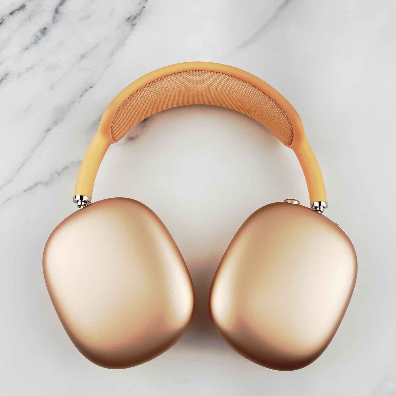 Apple AirPods Max Wireless Over-Ear Headphones Orange USB-C 2024