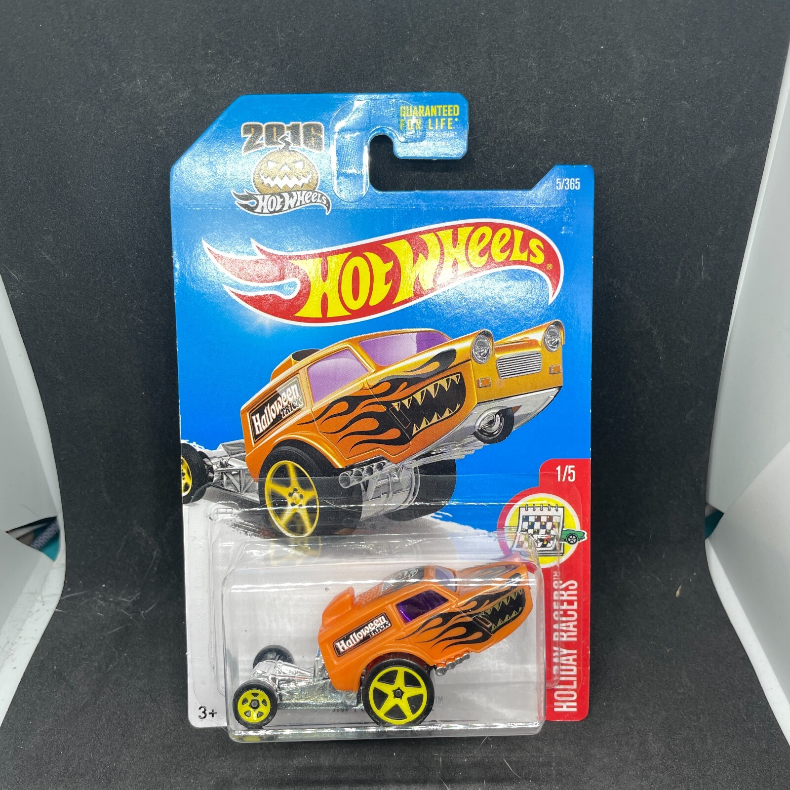 2016 Halloween Hot Wheels HW Poppa Wheelie Holiday Racers 1/5