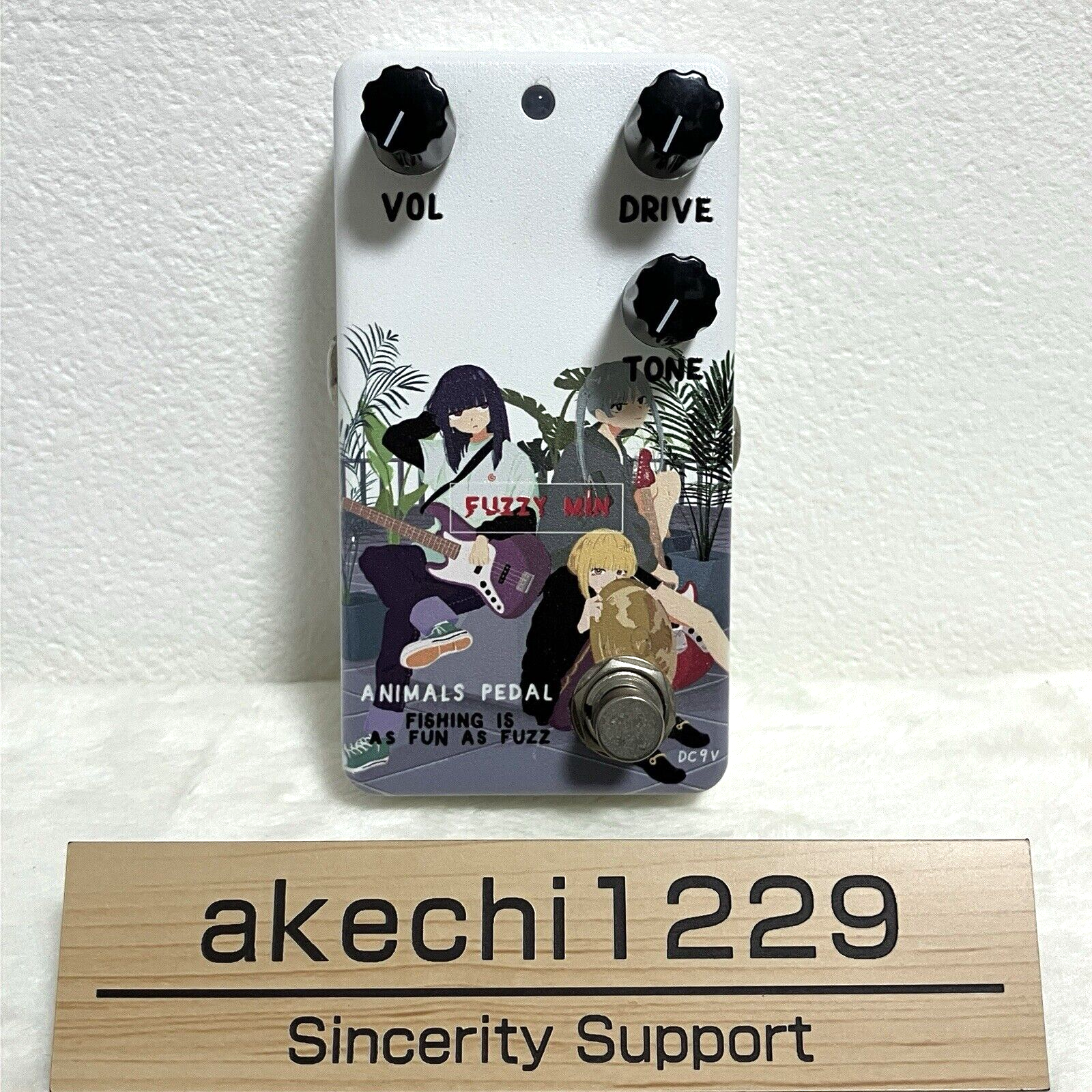 Animals Pedal Custom Illustrated 049 FISHING IS AS FUN AS FUZZ