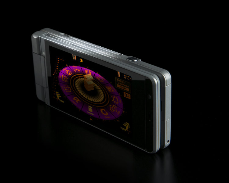 あの「エヴァケータイ」こと「ヱヴァンゲリヲン新劇場版：破 NERV特別