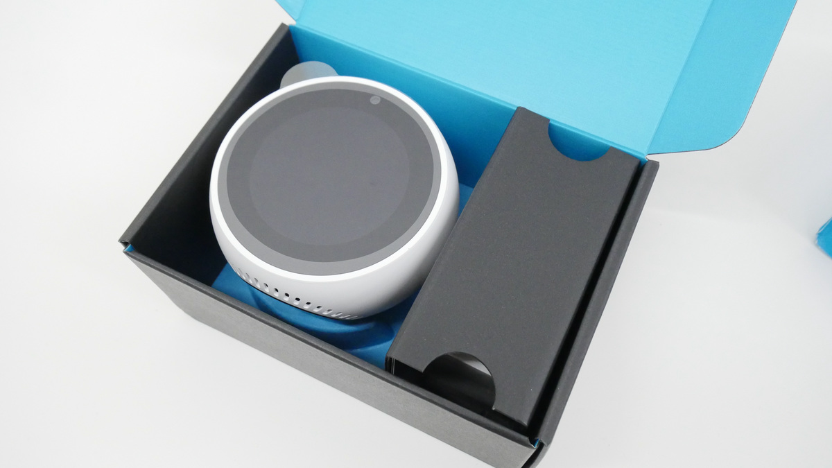 AIが声だけでなくディスプレイでもあらゆる情報を教えてくれるAmazonの