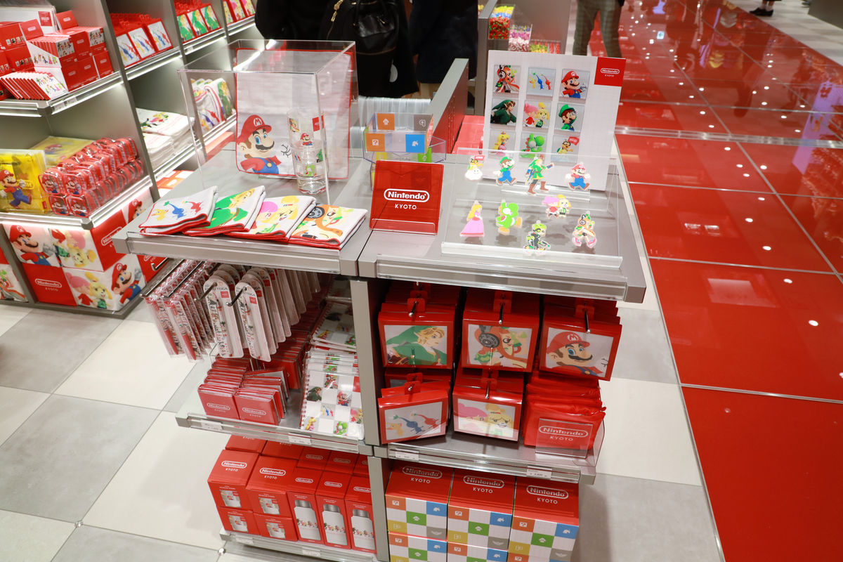 屋上でマリオが待ち構える任天堂オフィシャルストア「Nintendo KYOTO