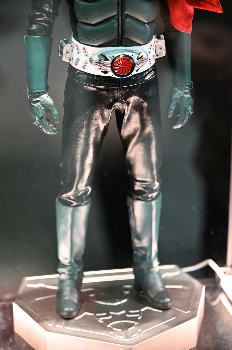 シン・仮面ライダー』仮面ライダー第1号の劇中スーツを庵野秀明監督