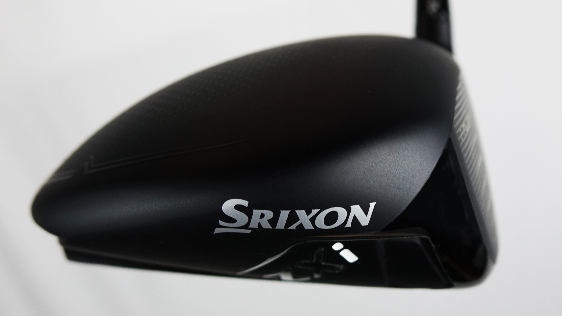 スリクソン ZXi LS ドライバーを西川みさとが試打「やさしさを備えた