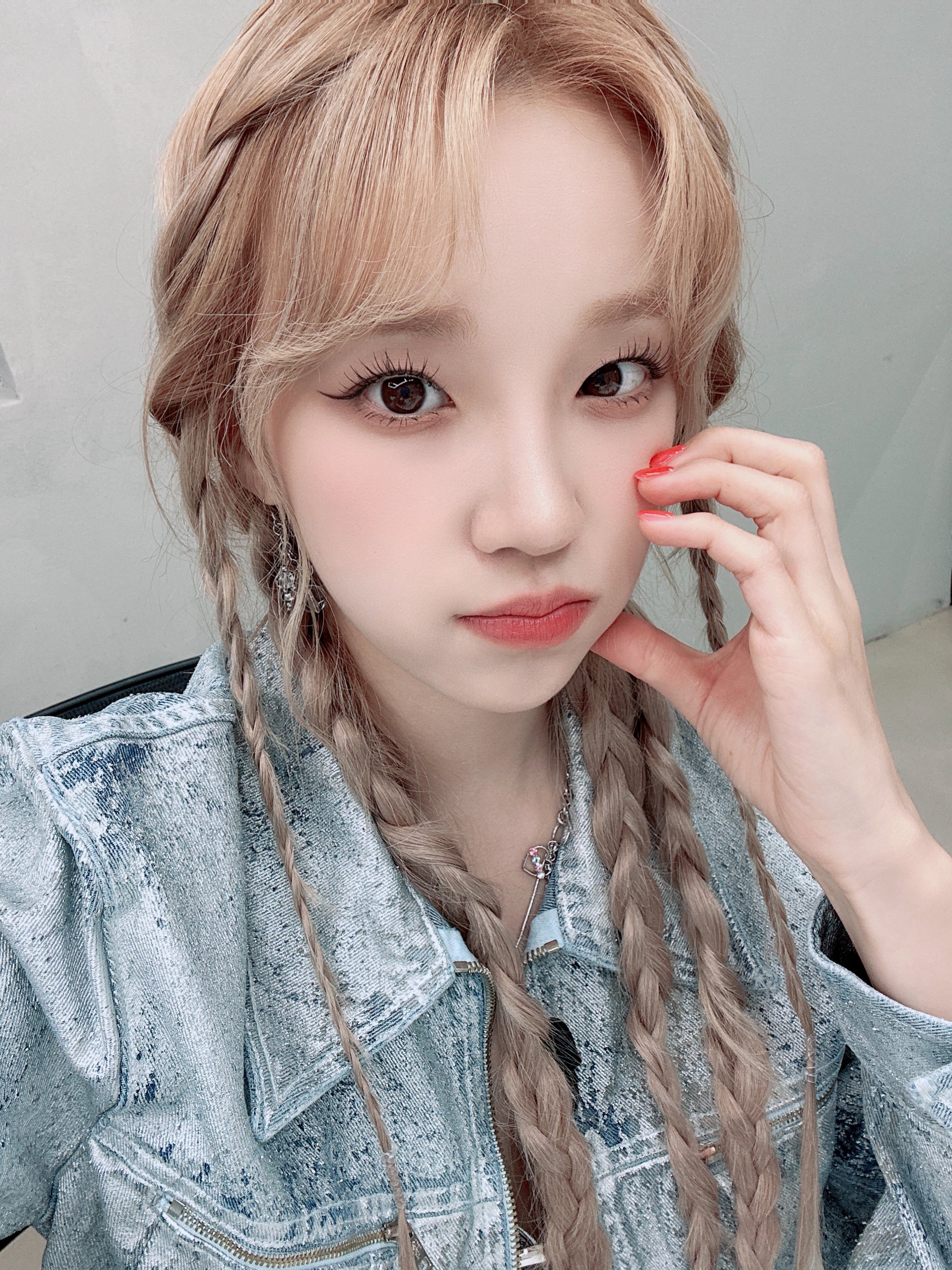231016 Official Update - Yuqi on Star of Star Girls : r/GIDLE