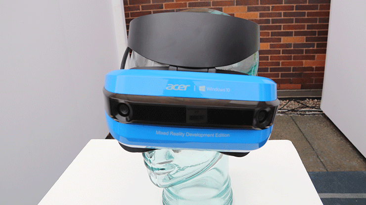 Hands On: Acer's Windows 10 Mixed Reality Headset | PCMag