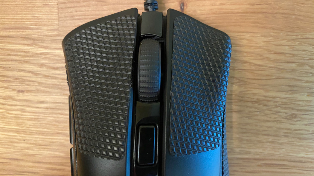 Razer DeathAdder V2 Mini Review | PCMag