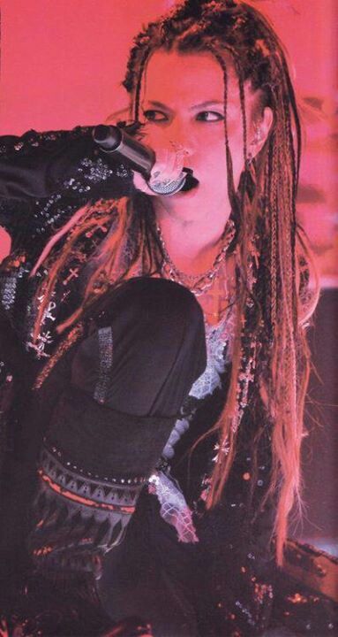 Haaaa long braid hair.