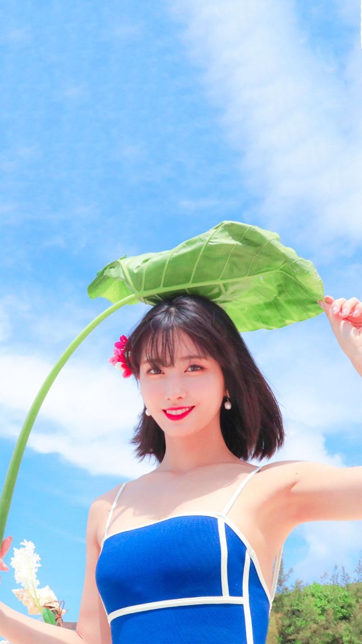 twice momo dance the night away