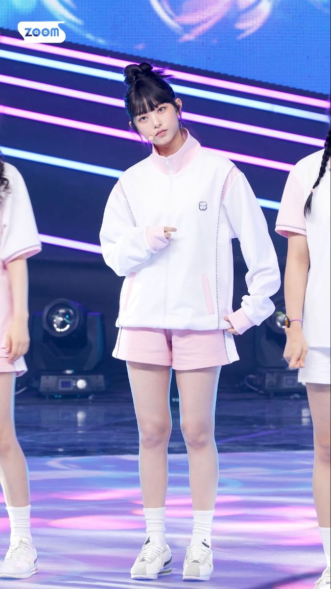 haerin - bubble gum 240616