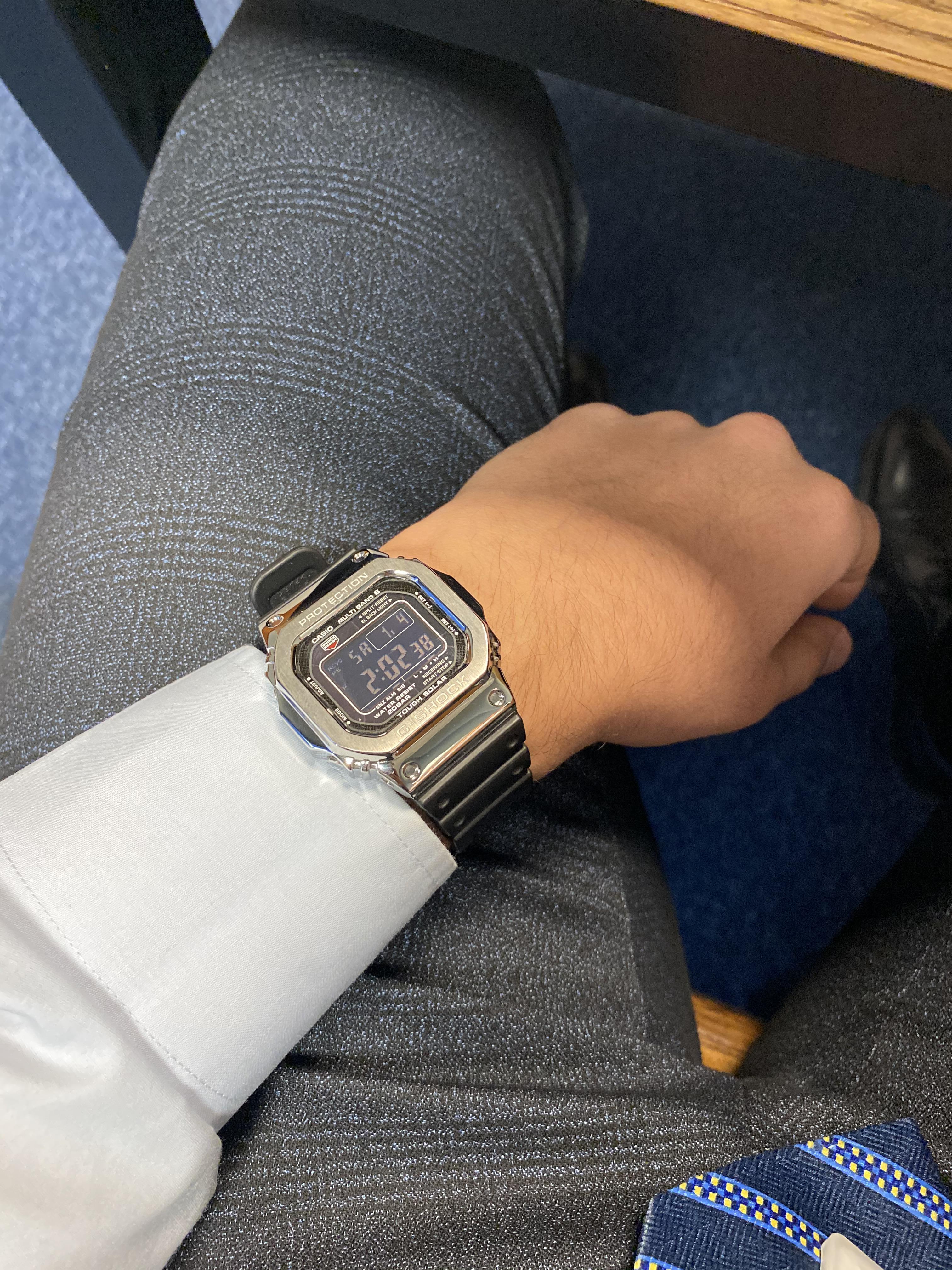 カスタムメタルベゼルを取り付けた私のGW-M5610。見た目がマジで最高