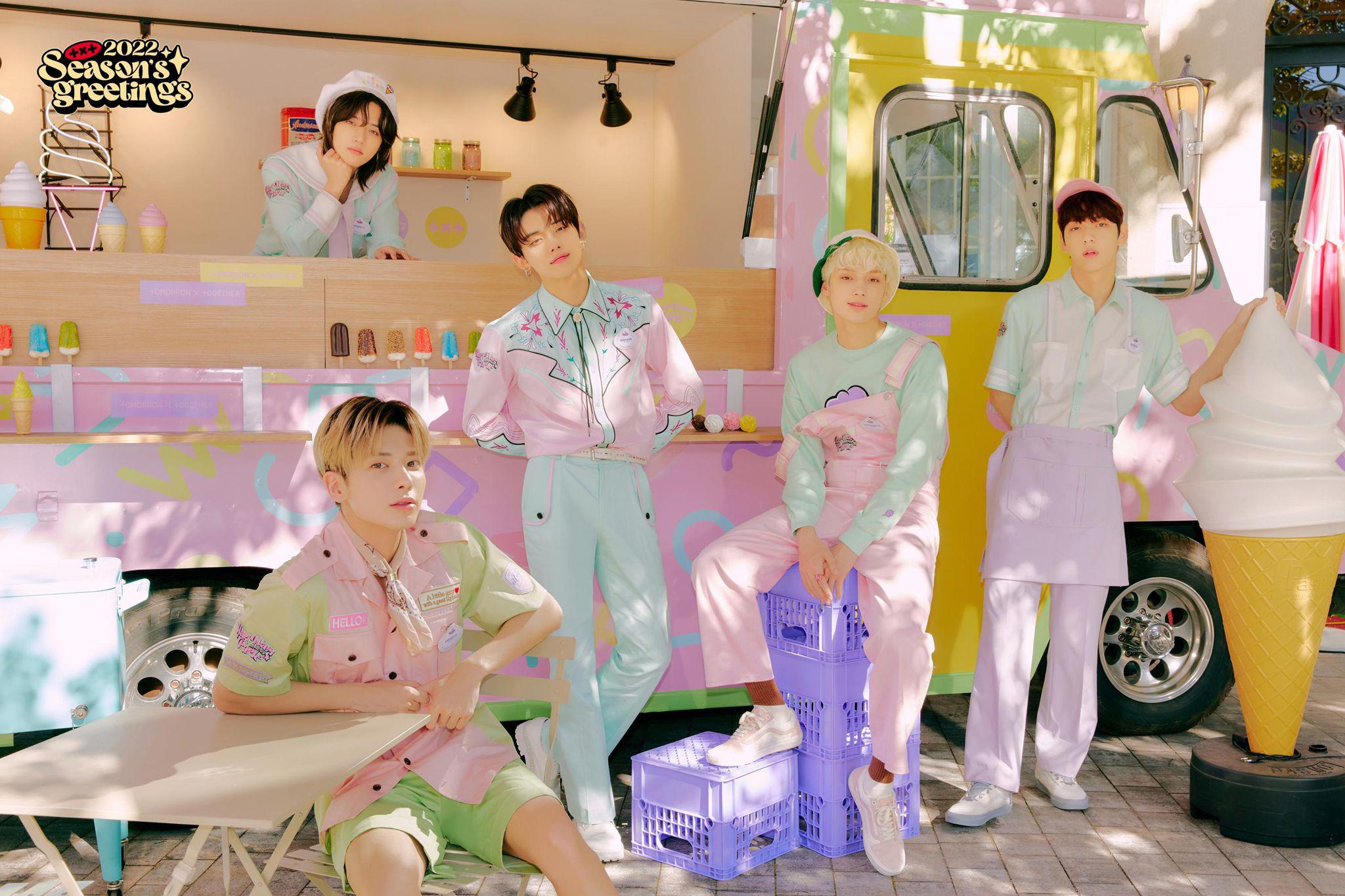 TXT (TOMORROW X TOGETHER) - 2022 Season's Greetings (Preview Cuts