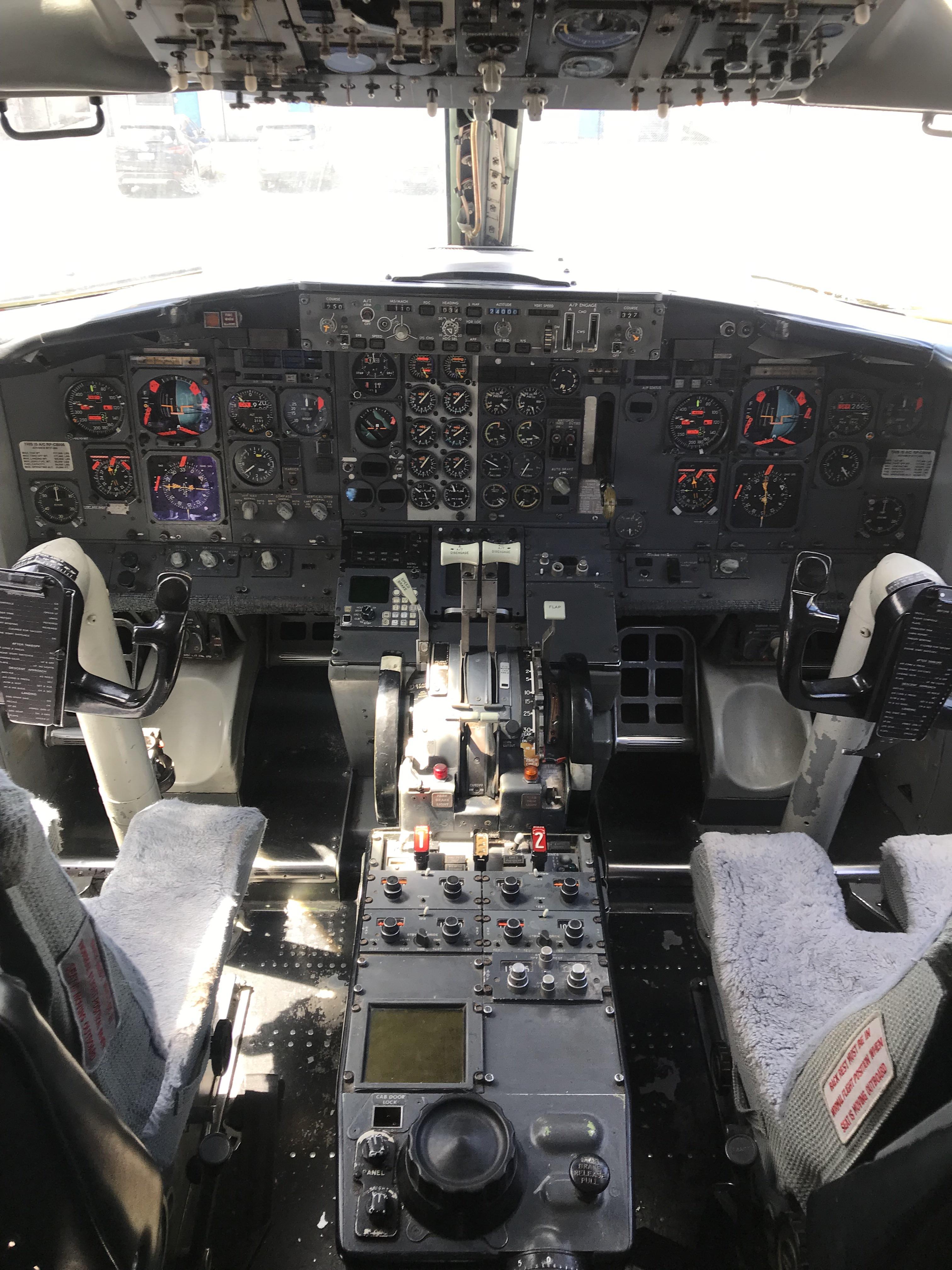 737-200のコックピット : r/aviation