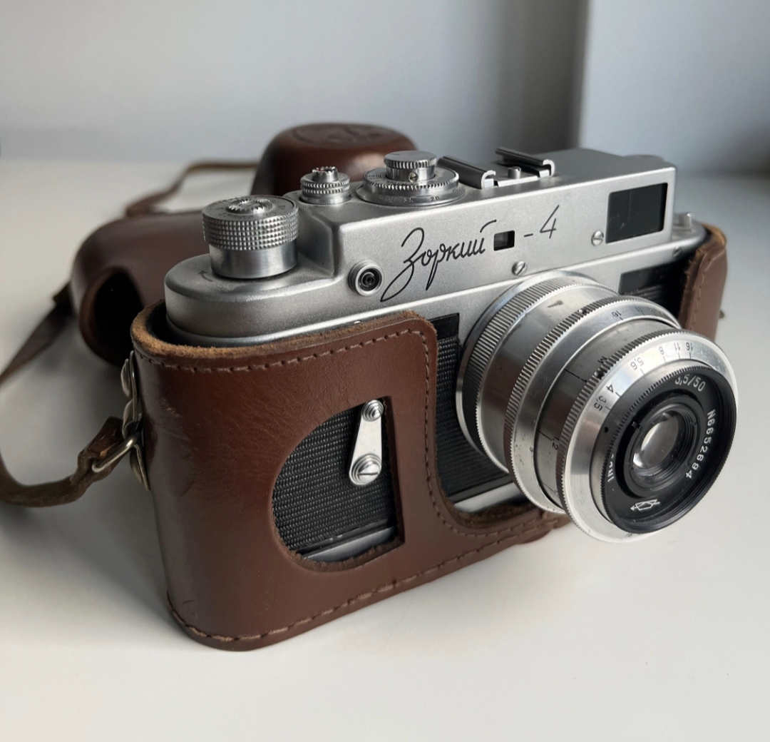 やあ、みんな！こんなレンジファインダー（ワイド、比較的短い、金属製