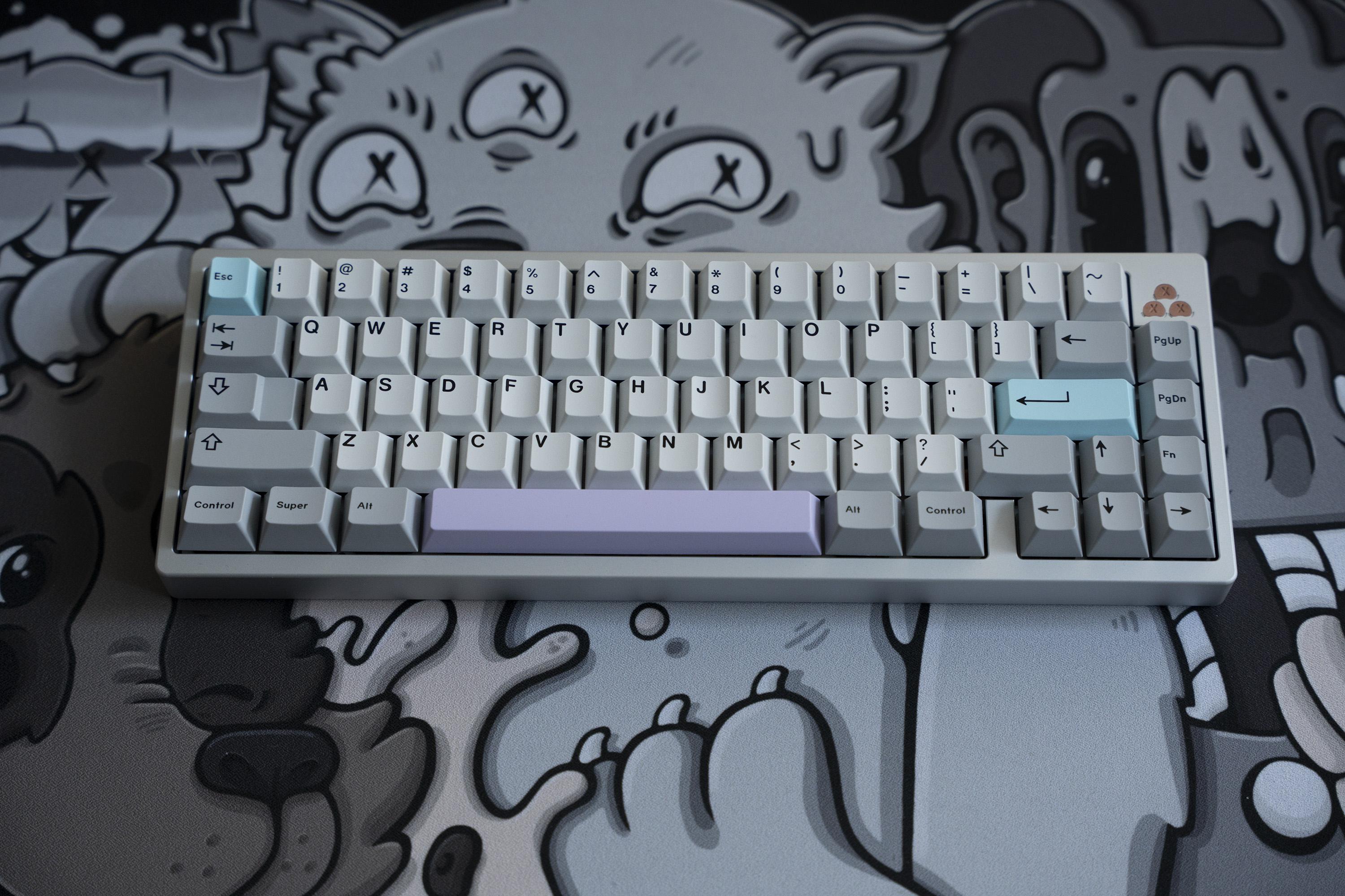 TGR 910 × GAF Silver : r/CustomKeyboards