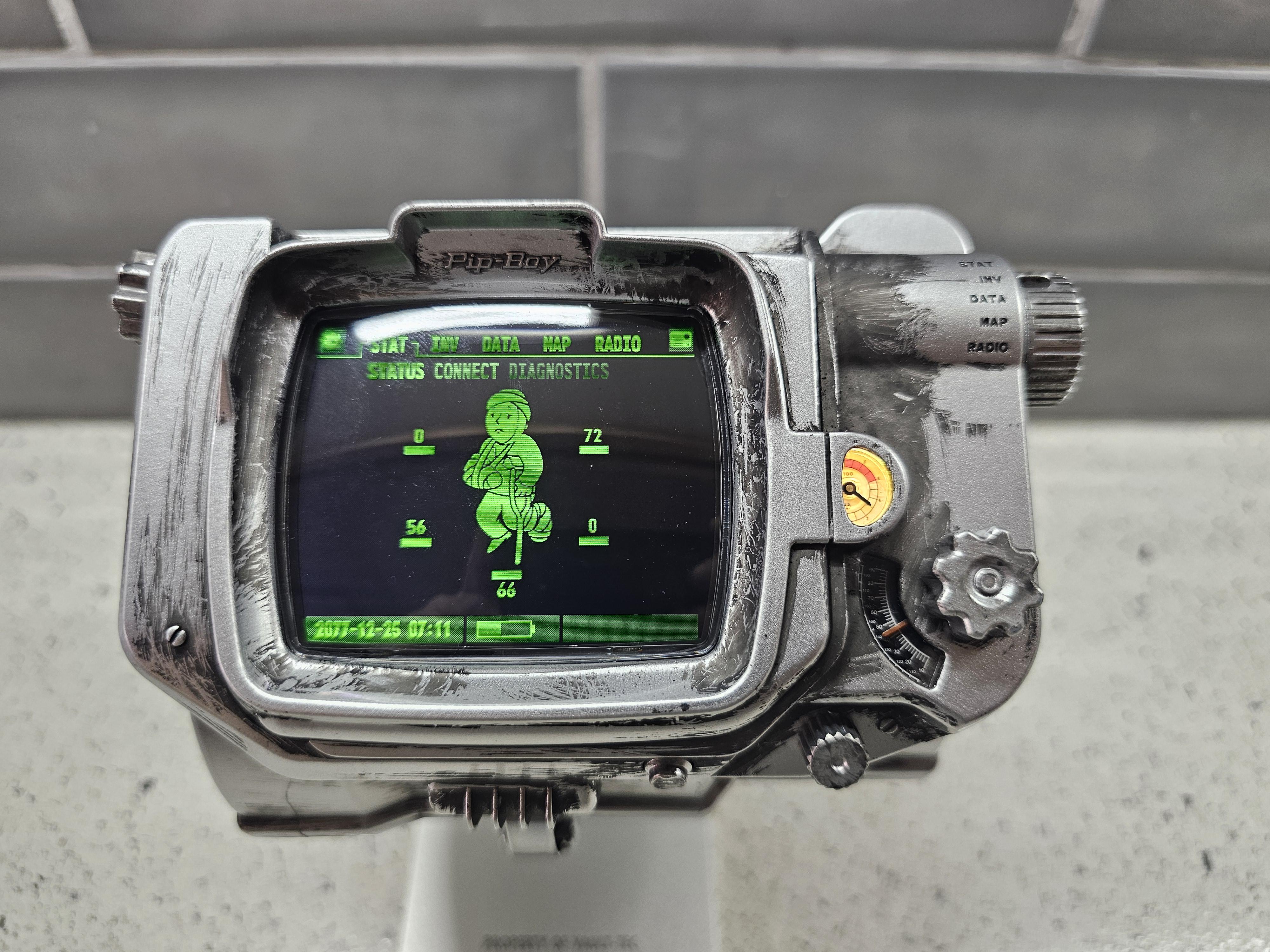 Pip-Boy 3000 Mk V がついに登場。 : r/Fallout