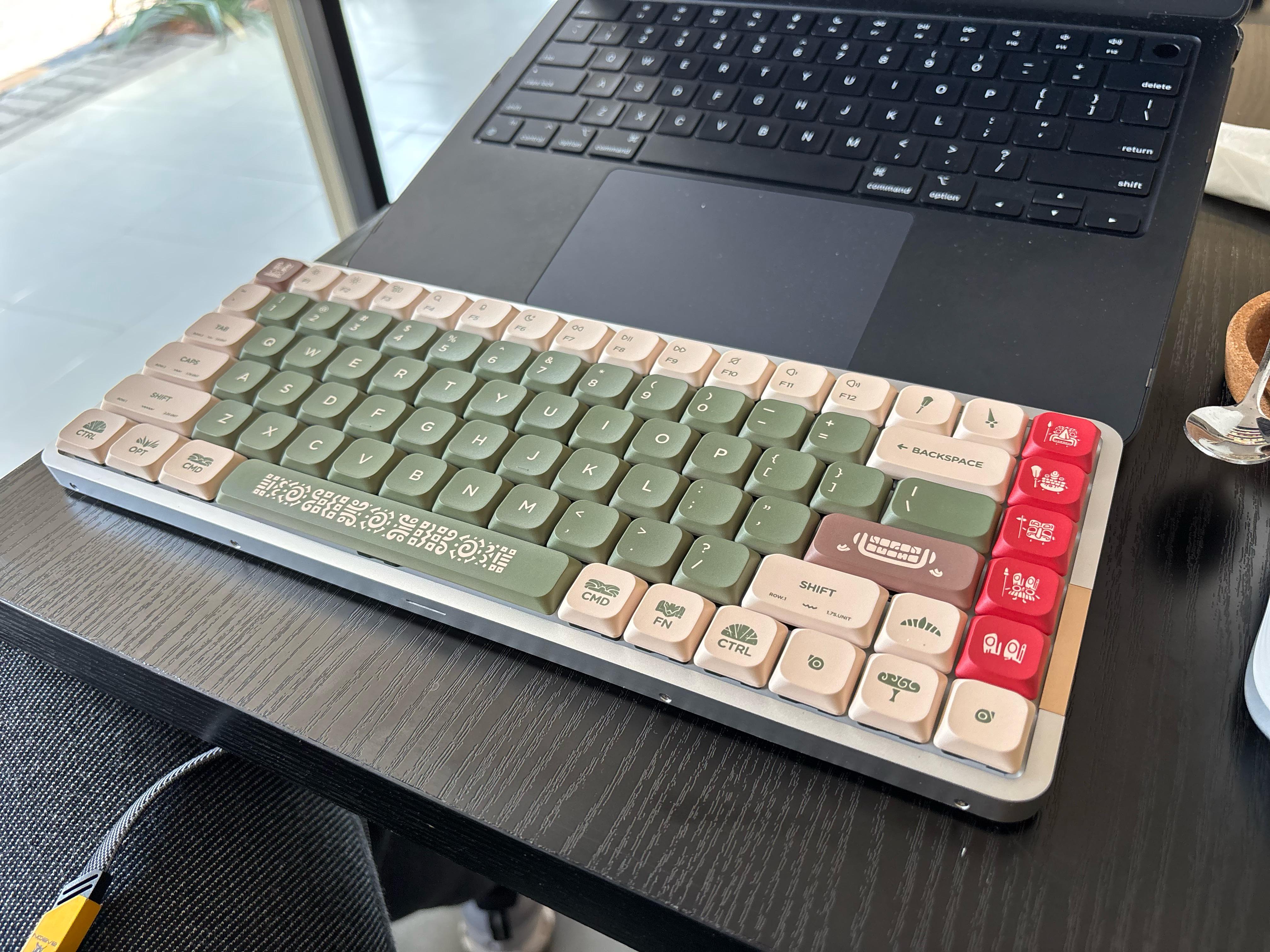 Lofree Flow with Nuphy Keycaps : r/Lofree