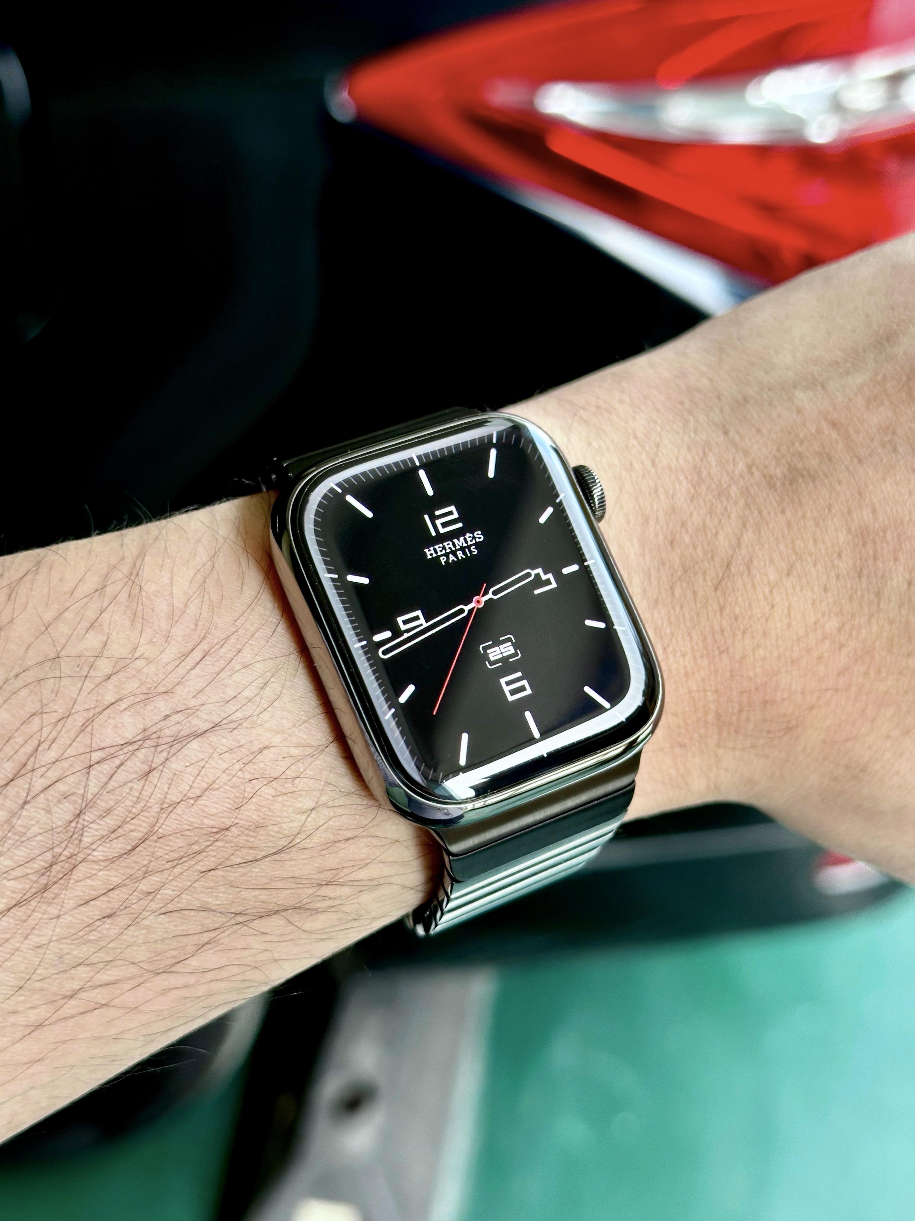 エルメスの文字盤、すごく気に入ってるんだけど、値段がちょっと