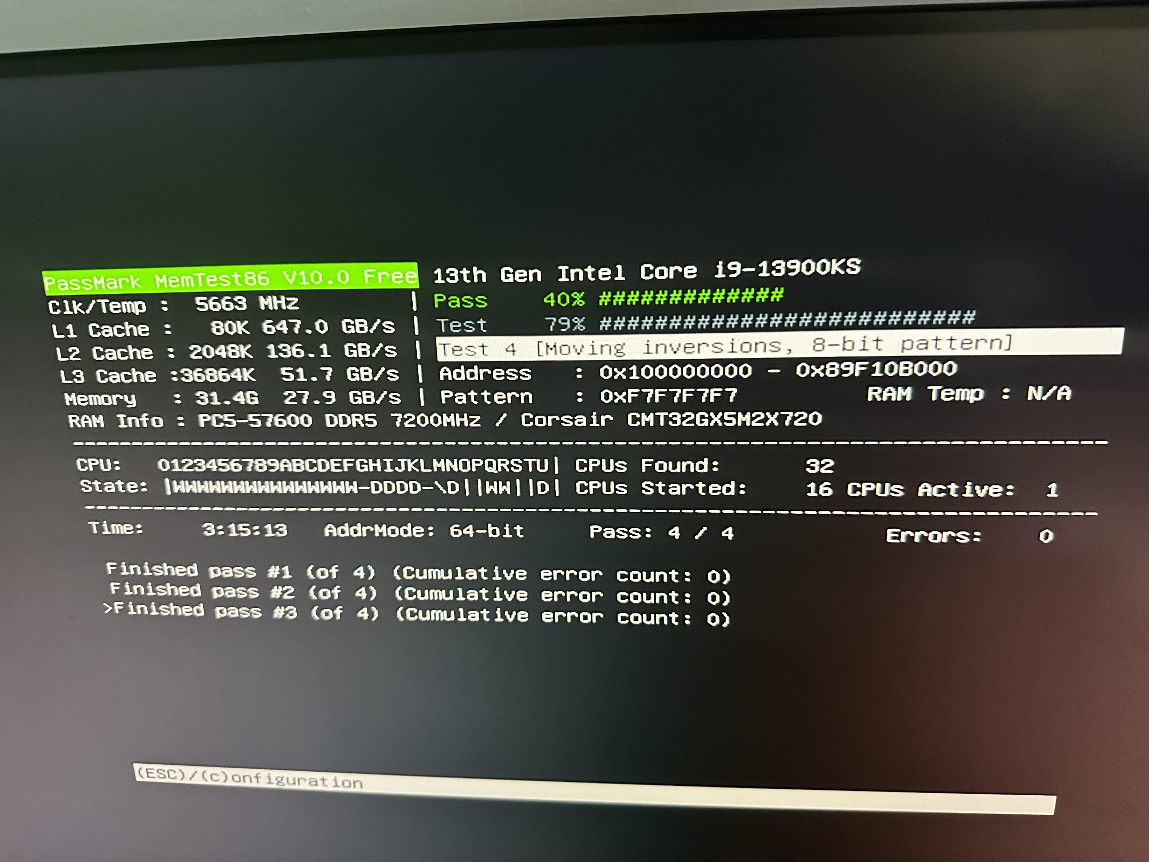 CPU が 32 個見つかり、CPU が 16 個起動し、CPU が 1 個アクティブに