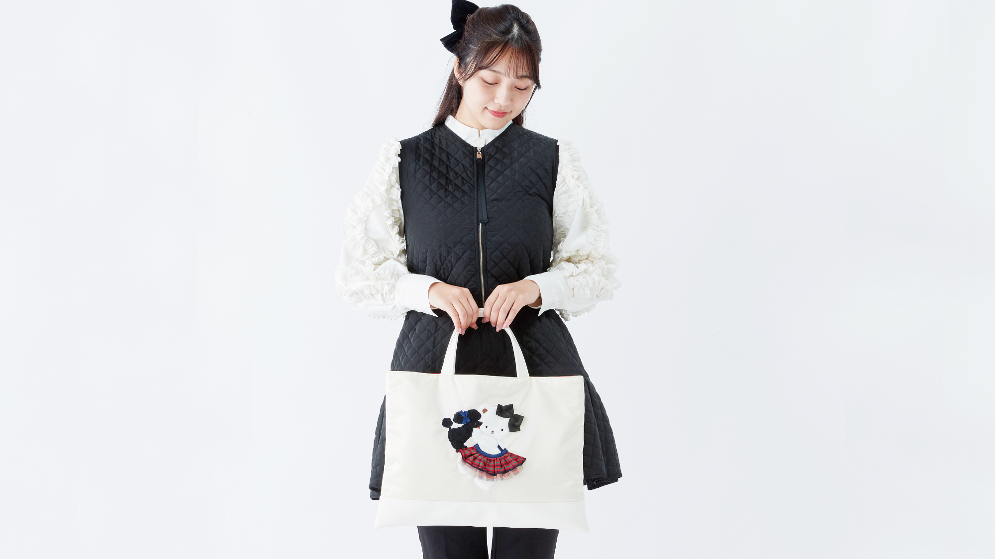 再販売日が決定】Bibiy.×familiar 初のコラボレーションアイテムが登場