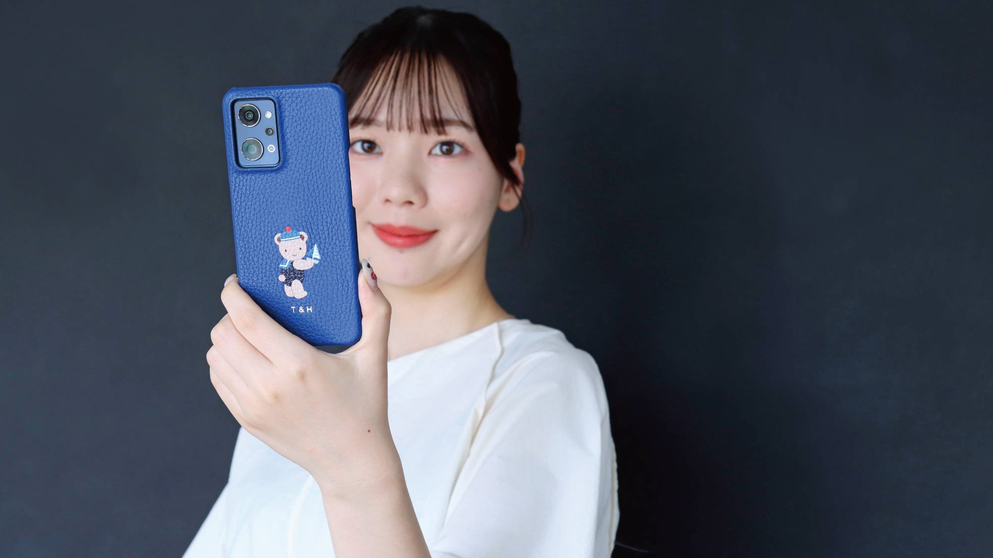 カラー×アート×機種×オプションが選べる、カスタマイズスマホケースに