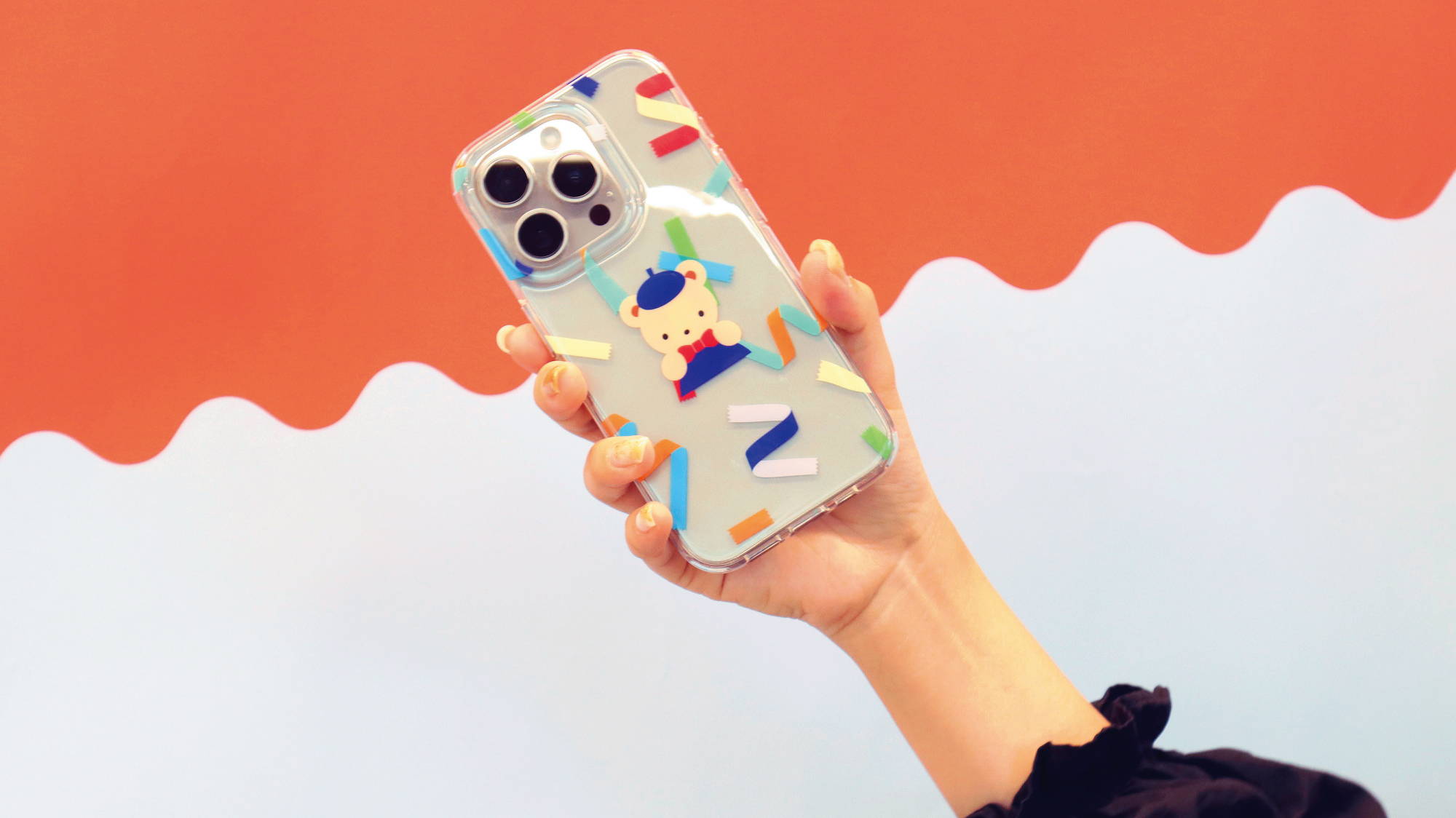 iPhoneケース（14Pro）〈ルクアイーレ店限定〉｜ファミリア公式