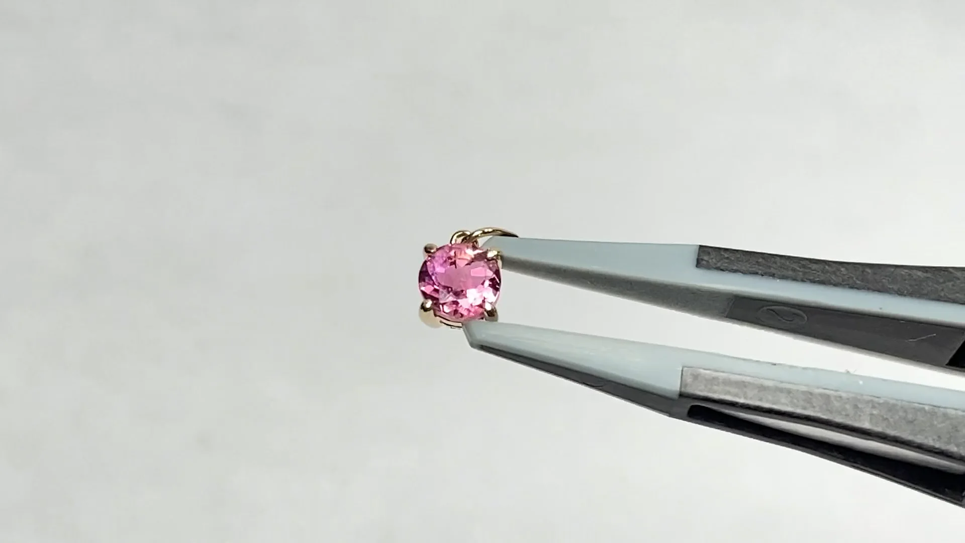 ピンクトルマリン ペンダントトップ4×4×3mm 【K10 Yellow Gold】 1個