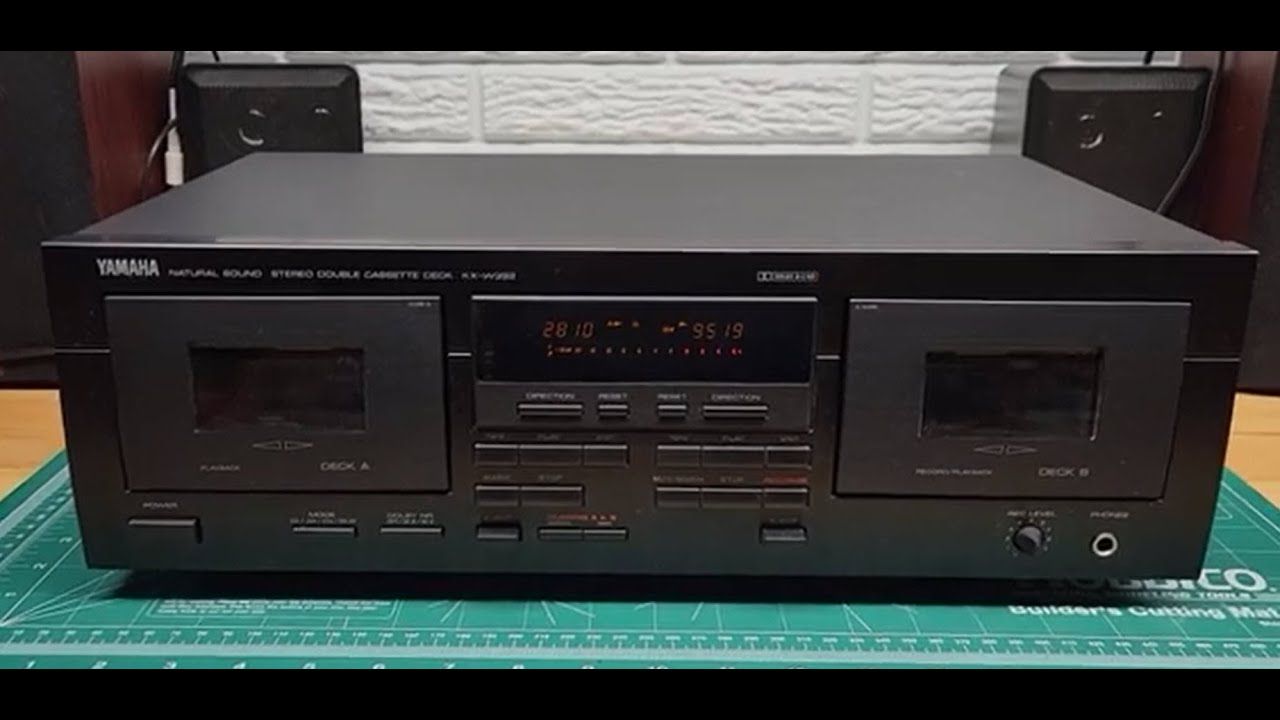 Yamaha KX-W392 Dual Cassette Deck Demo - YouTube