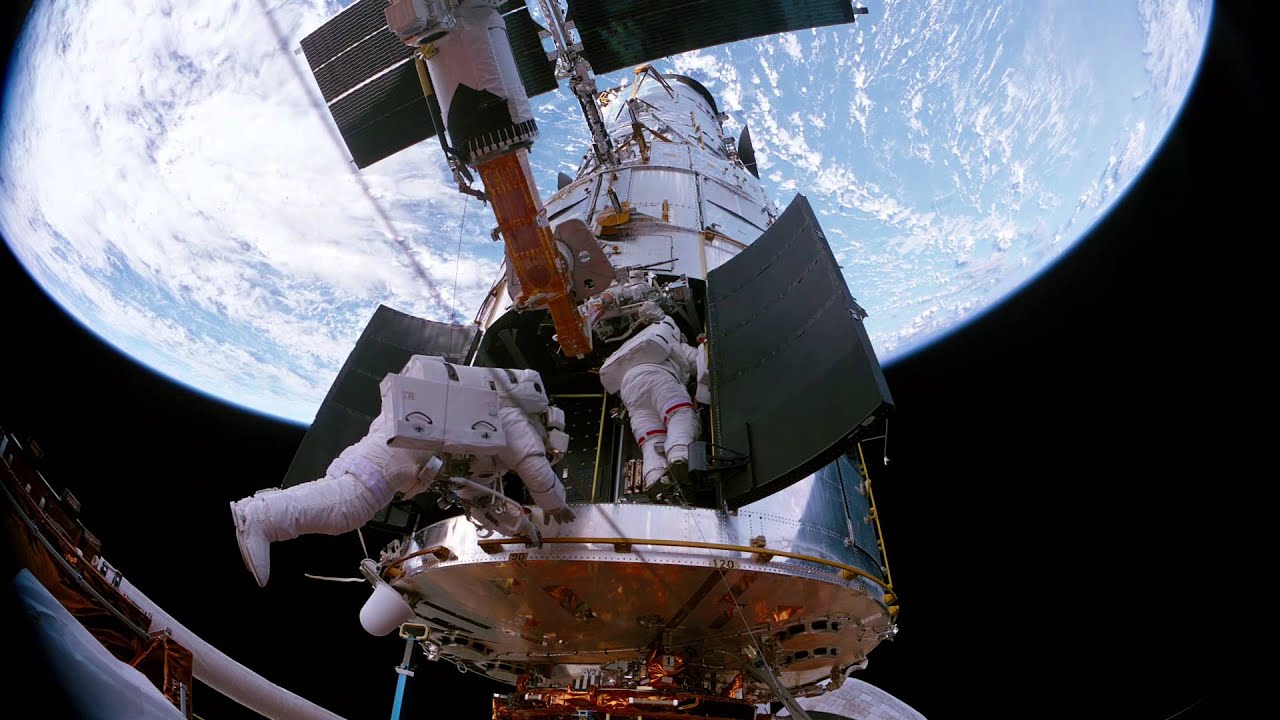 IMAX Hubble 3D - YouTube