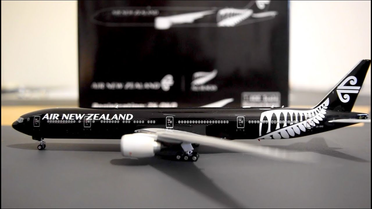 Phoenix 1:400 Air New Zealand 777-300ER 