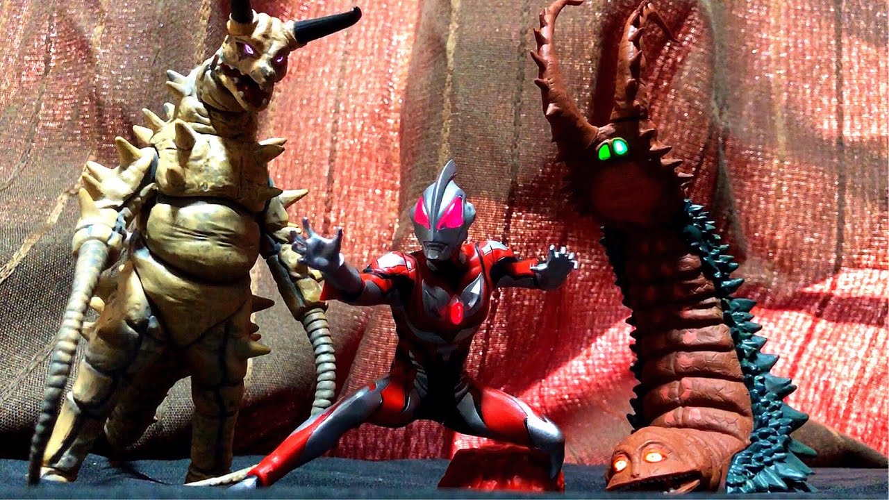 ウルトラマン アルティメットルミナス グドンVSツインテール開けるよ