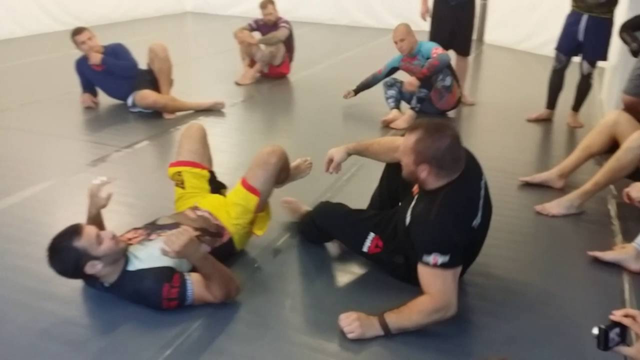 Dean Lister's Heel Hook Escape - YouTube