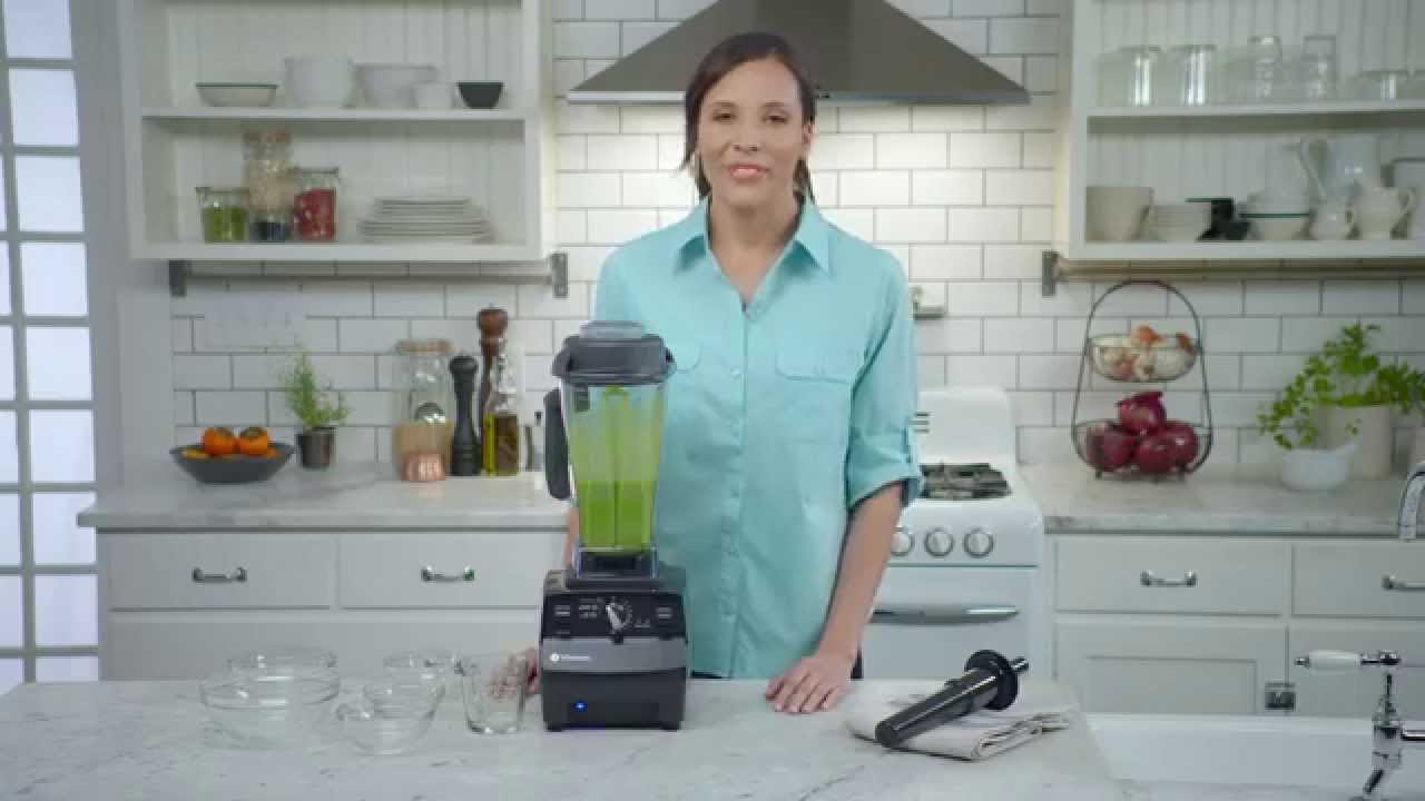 Vitamix Pro 500 Blender: Your first blend - YouTube