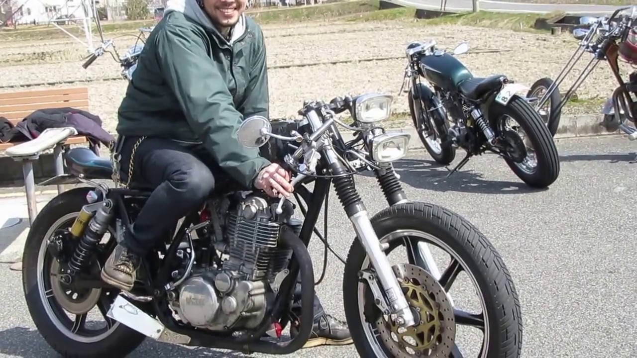 カスタムバイク 雑誌の撮影 2％ER チョッパー ボバー カフェレーサー