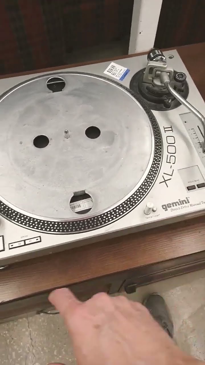 Found: Gemini XL-500II DJ Turntable - YouTube