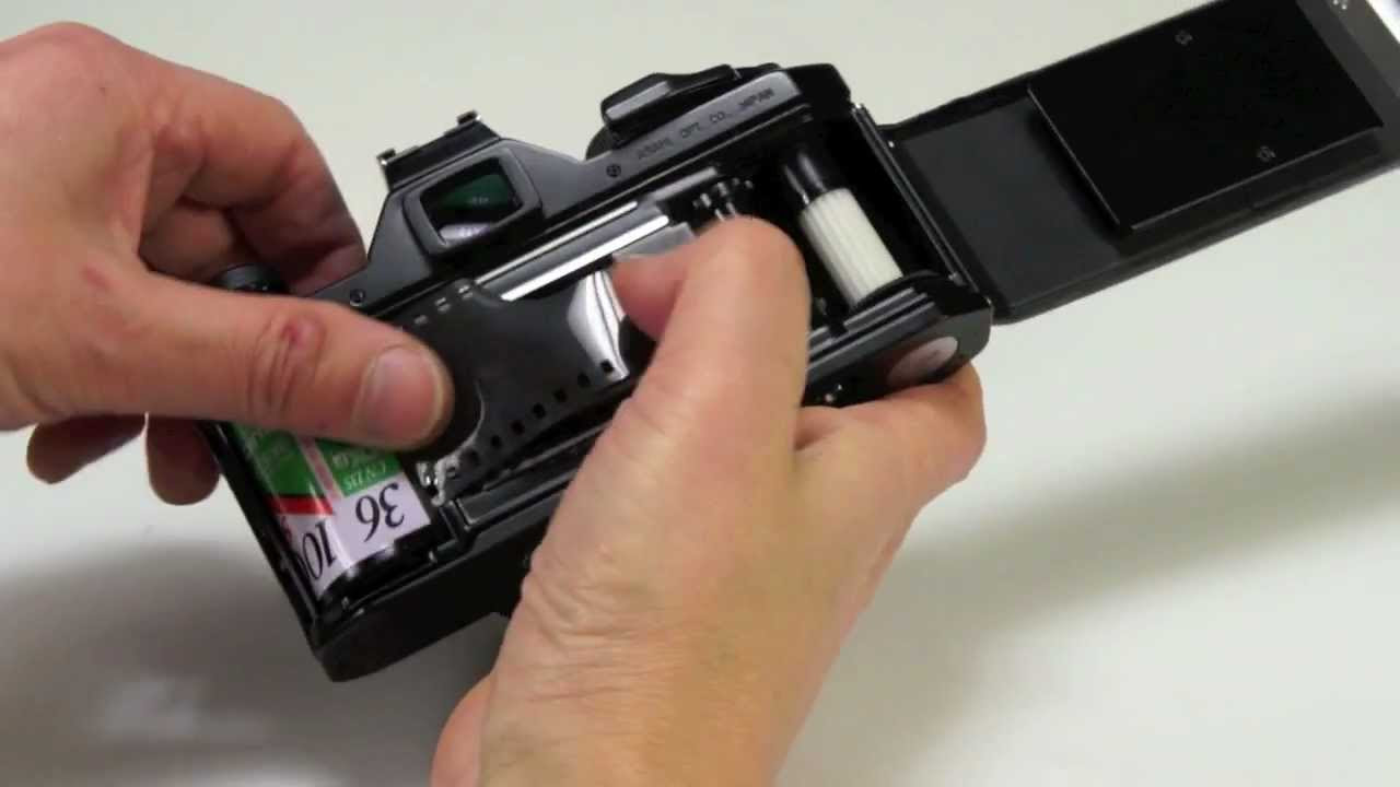 PENTAX MX フィルムの入れ方 - YouTube