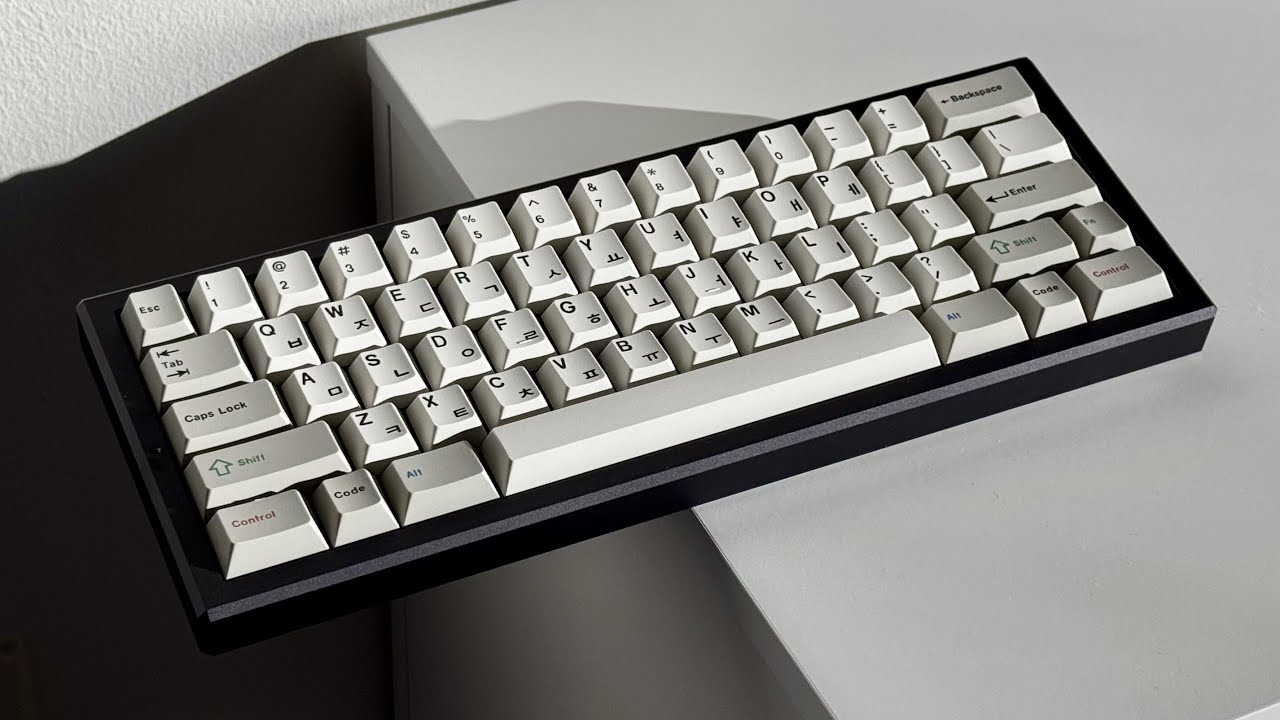 NEW #1 Keyboard? Venom60 HE First Impressions (SHOCKING) - YouTube