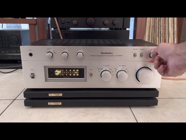 TECHNICS SU-8044 stereo integrated DC amplifier - YouTube